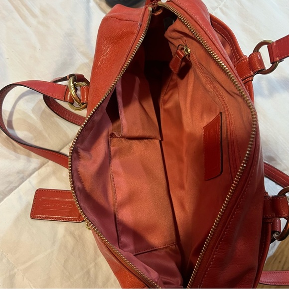 Coach LEATHER SATCHEL. Red . COLOR. - Picture 7 of 7